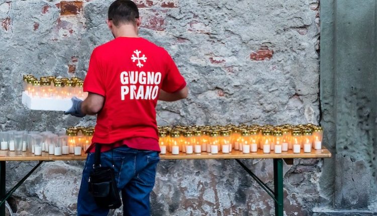 giugno opisano accensione Lumini luminara