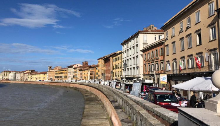 mercato lungarno